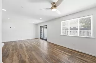 2220 Shadowdale Dr, Houston, TX 77043 - Photo 18