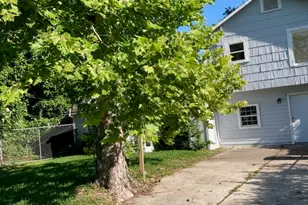 1016 Apache St, Houston, TX 77022 - Photo 2