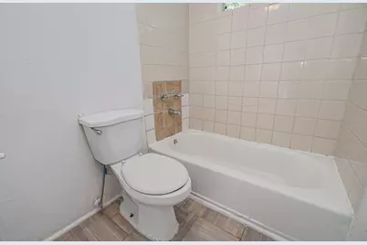 1016 Apache Street, Houston, TX 77022 - Photo 34