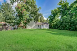 1016 Apache St, Houston, TX 77022 - Photo 38