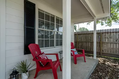 606 S Pine Street, Tomball, TX 77375 - Photo 2