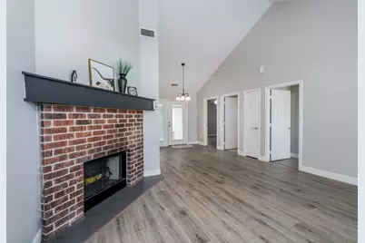 606 S Pine Street, Tomball, TX 77375 - Photo 14