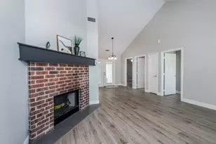 606 S Pine St, Tomball, TX 77375 - Photo 14