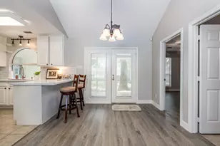 606 S Pine St, Tomball, TX 77375 - Photo 6