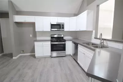 12323 Guernsey Drive, Tomball, TX 77377 - Photo 4