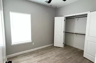 8006 Bowen St, Houston, TX 77051 - Photo 12