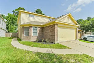 16726 Warbler Dr, Conroe, TX 77385 - Photo 2