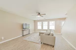 16726 Warbler Dr, Conroe, TX 77385 - Photo 6