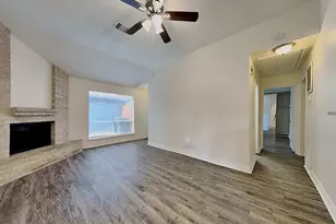 9167 Golden Sunshine Dr, Houston, TX 77064 - Photo 2