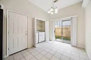 5715 S Magazine Cir, Houston, TX 77084 - Photo 10
