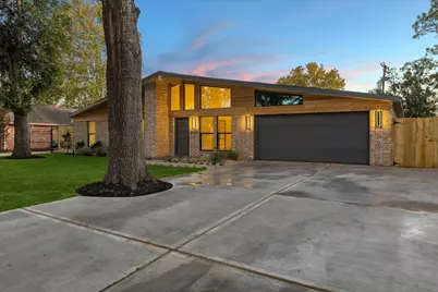 10623 Inwood Drive, Houston, TX 77042 - Photo 2