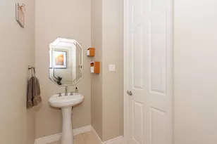 9120 Lakes at 610 Dr, Houston, TX 77054 - Photo 10