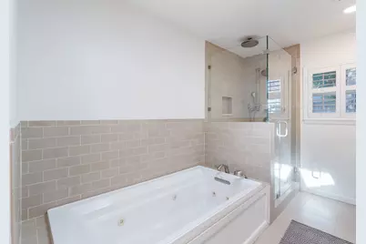 6162 Meadow Lake Lane, Houston, TX 77057 - Photo 24