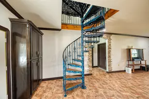 269 County Rd 840, Angleton, TX 77515 - Photo 8