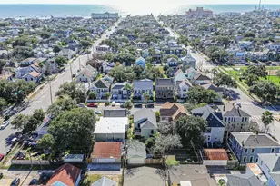 1814 Avenue K, Galveston, TX 77550 - Photo 36