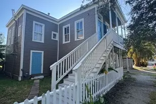 610 14th St, Galveston, TX 77550 - Photo 1