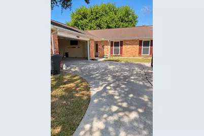 9811 Rocky Hollow Road, La Porte, TX 77571 - Photo 2