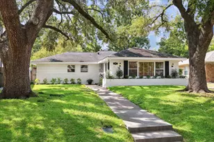 3227 Castlewood St, Houston, TX 77025 - Photo 1