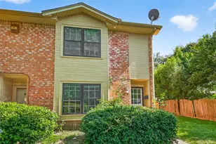 6710 Biggs Ct, Houston, TX 77061 - Photo 2