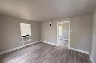 7002 Corsicana St, Houston, TX 77020 - Photo 8