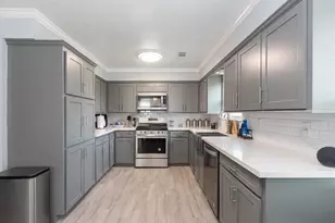 6315 Apache Dr, Pasadena, TX 77503 - Photo 10