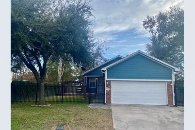 722 E 40th 1/2 Street, Houston, TX 77022 - Photo 2