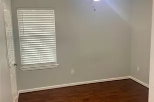 722 E 40th 1/2 St, Houston, TX 77022 - Photo 10