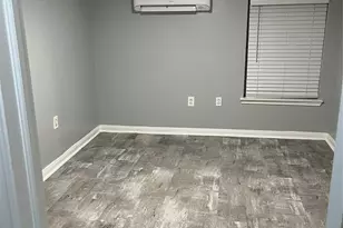 2721A Virginia St, Baytown, TX 77520 - Photo 6