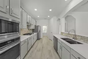 11311 Hillside Glen Trail, Houston, TX 77065 - Photo 16