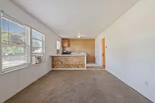 6717 Fairwood Rd, Hitchcock, TX 77563 - Photo 6