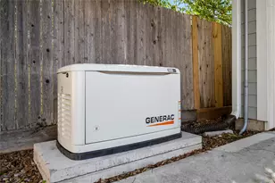 1003 E 25th St, Houston, TX 77009 - Photo 30