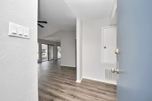 1818 Augusta Dr, Houston, TX 77057 - Photo 4