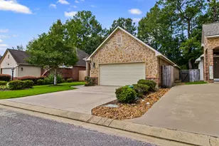 102 Sunshine Ln, Livingston, TX 77351 - Photo 2