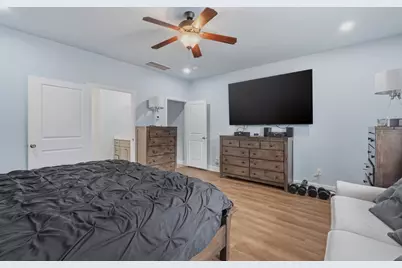403 Laurel Timbers Drive, Houston, TX 77339 - Photo 16