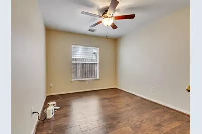 7914 Sinfonia Drive, Houston, TX 77040 - Photo 20