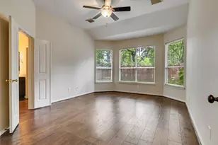 7914 Sinfonia Dr, Houston, TX 77040 - Photo 12