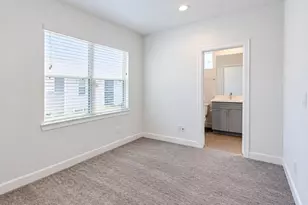 2715 Eado Grove Ln, Houston, TX 77003 - Photo 18