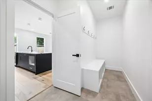 125 N Sidney St, Houston, TX 77003 - Photo 20