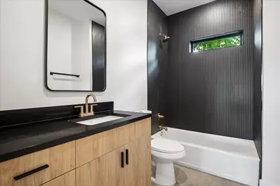 125 N Sidney Street, Houston, TX 77003 - Photo 28