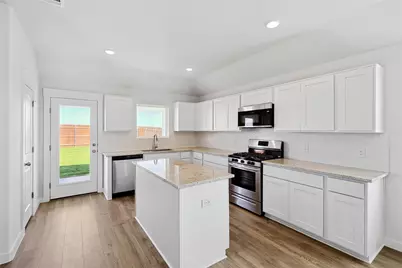 13042 Sarah Springs Way, Magnolia, TX 77354 - Photo 6