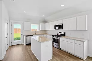13042 Sarah Spgs Wy, Magnolia, TX 77354 - Photo 6