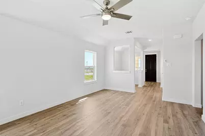 13042 Sarah Springs Way, Magnolia, TX 77354 - Photo 4