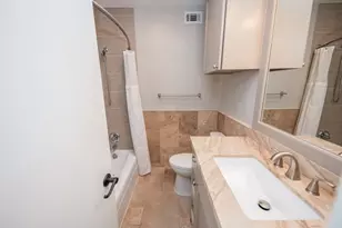 9015 Gaylord Dr, Hedwig Village, TX 77024 - Photo 22