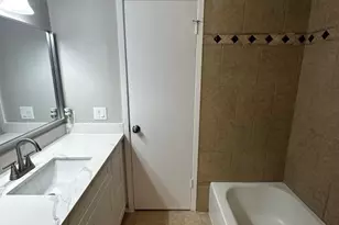 2120 Greenbriar Colony Dr, Houston, TX 77032 - Photo 18