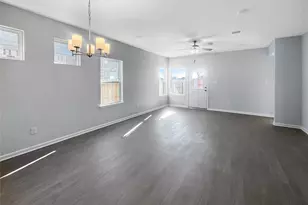 1618 River Scene Trl, Dayton, TX 77535 - Photo 6