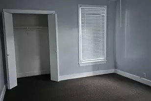 800 Travis St, Columbus, TX 78934 - Photo 2