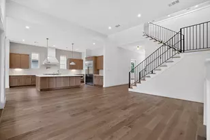 2010 Hewitt Dr, Houston, TX 77018 - Photo 6