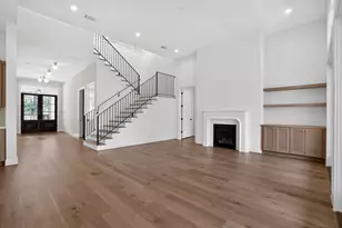 2010 Hewitt Dr, Houston, TX 77018 - Photo 10