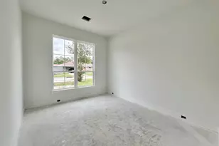 8029 Longridge Dr, Houston, TX 77055 - Photo 10