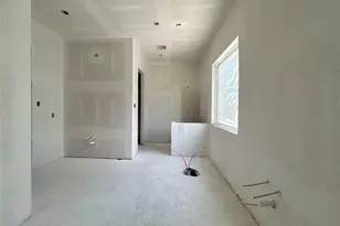 8029 Longridge Dr, Houston, TX 77055 - Photo 10